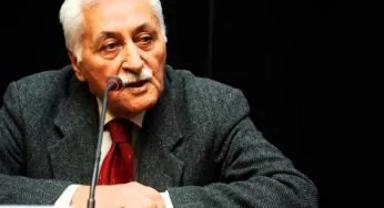 Yavuz Bülent Bakiler dua bekliyor