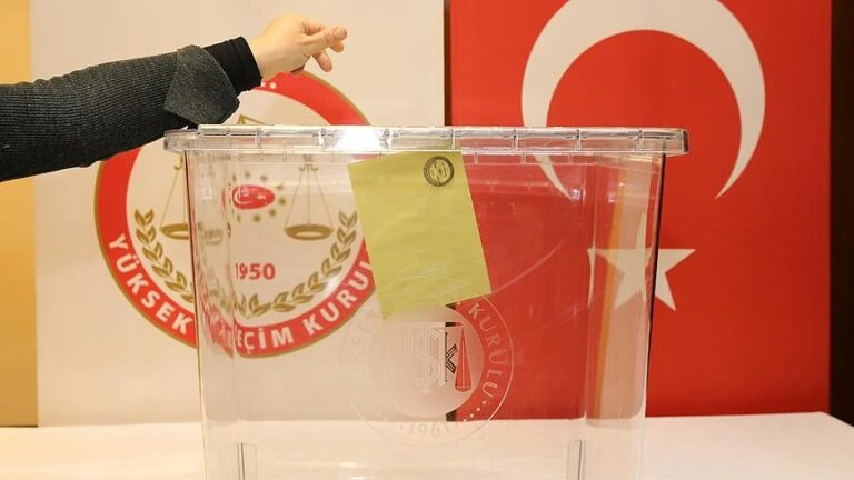 31 Mart seçimlerine kaç parti katılacak?