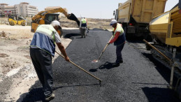 İşçilerin ölümcül sıcakta ekmek mücadelesi