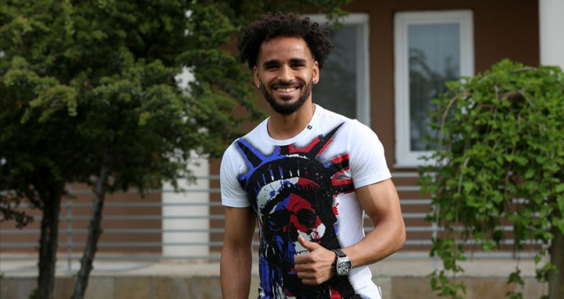 Beşiktaş'ın yeni transferi Douglas oldu