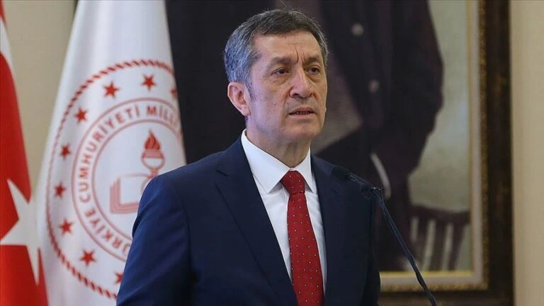 Okullarda sınavlar iptal edilecek mi? Ziya Selçuk'tan açıklama
