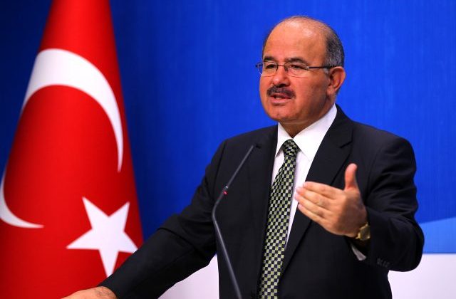 Hüseyin Çelik istifa iddialarını yalanladı