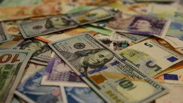 Faizler arttı, avro ve dolar sert düştü