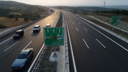Yeni otoyol bayram trafiğine yaradı