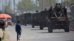 İşçiler can korkusundan Keşmir'i terk ediyor