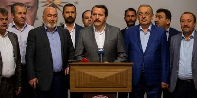 MEB'in cep telefonu kararına Eğitim Bir-Sen desteği