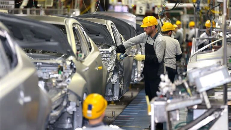 Otomotiv ihracatı 8 ayda rekor seviyede