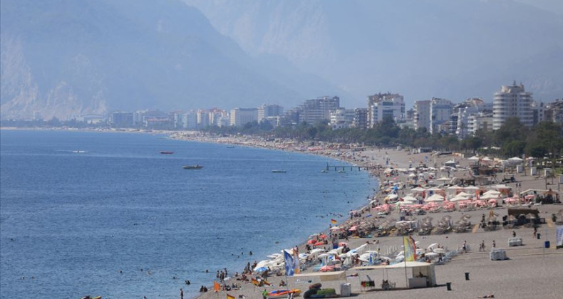 Antalya'ya turist akını