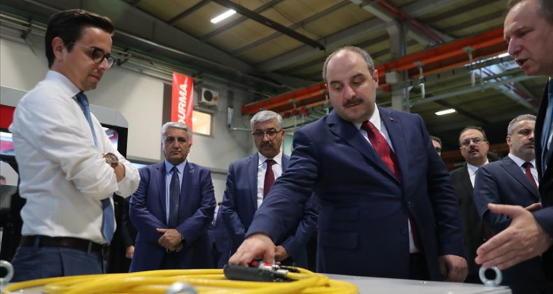 Cari açığa karşı endüstri bölgeleri
