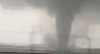 İstanbul yağış ve sele teslim: Hortum bile çıktı