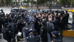 TBMM önünde esnek çalışam protestosu: Polis izin vermedi