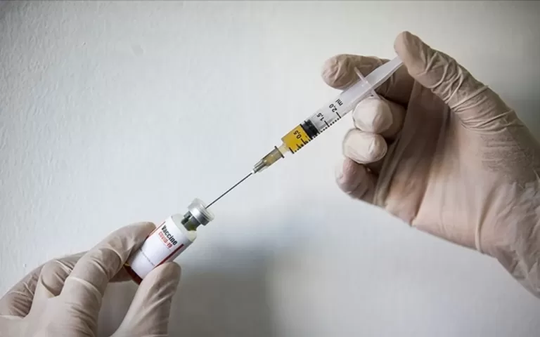 Aşı nerelerde zorunlu? Nerelerde değil? Aşı/PCR testi zorunluluğu olan yerler belli oldu