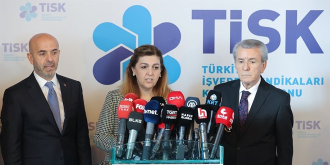 Tepki büyüyünce TİSK asgari ücret teklifi yayınladı
