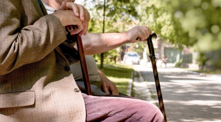 Yaşlılıkta Yeni Dönem: Devlet Bakım Sigortası Geliyor