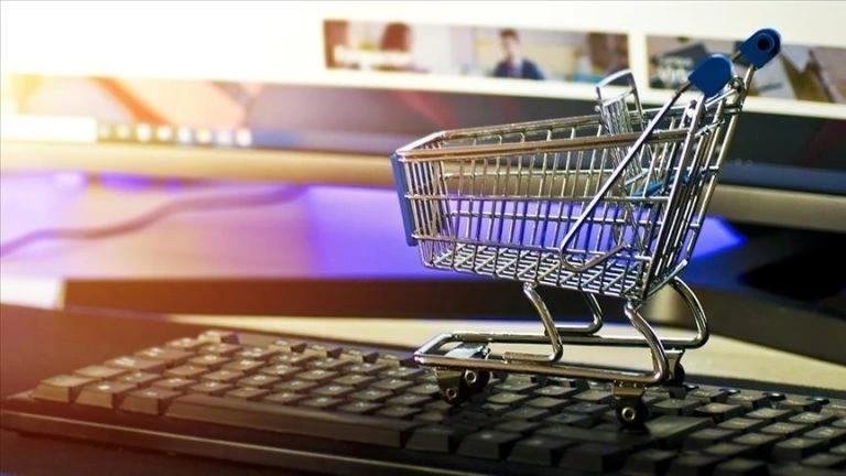 Esnaf ve KOBİ’lere yönelik ücretsiz e-ticaret eğitimi projesi