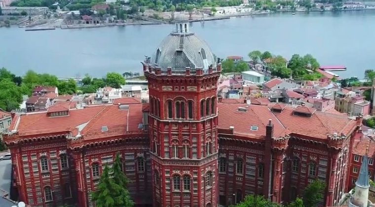 PATRİKHANE TARTIŞMASI VE BATI TRAKYA MÜFTÜLÜĞÜ: BİR DENGE ARAYIŞI