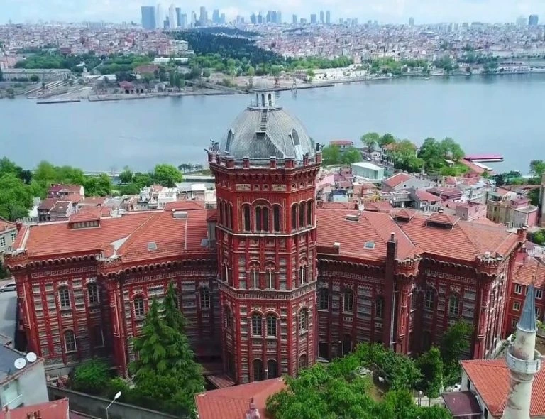 PATRİKHANE TARTIŞMASI VE BATI TRAKYA MÜFTÜLÜĞÜ: BİR DENGE ARAYIŞI